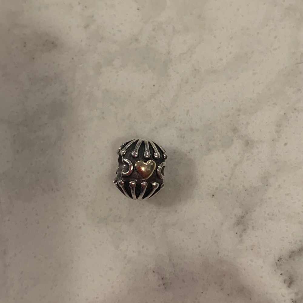 Pandora charm heart